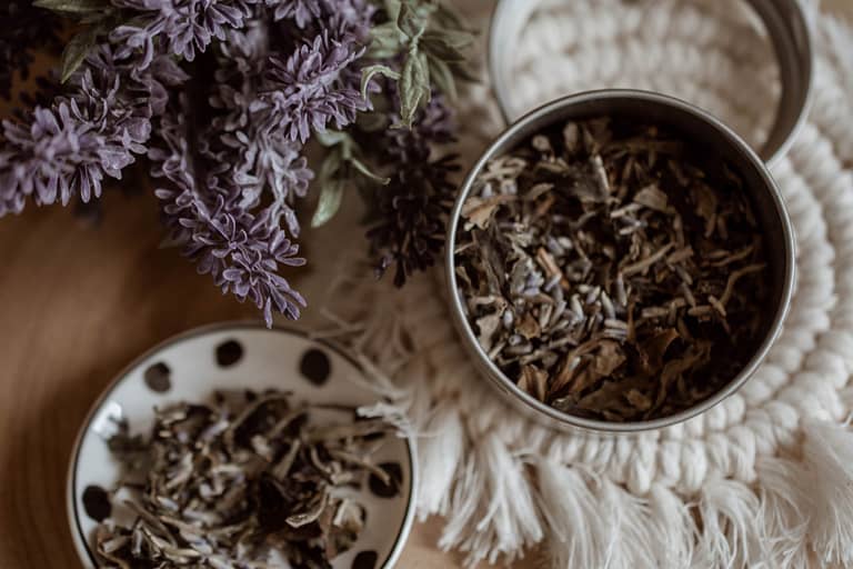 Ultiem genieten met een super palet smaakvolle kruiden en specerijen. 2 Nederlandse thee losse thee kopen bestellen koffiebonen aanbieding rooibos thee gezond